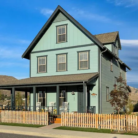 Villa Chinook & Carriage House #2